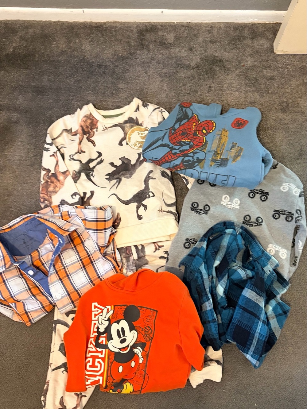 6-Piece Toddler Boys Theme & Casual Clothing Bundle - size 3T-4T